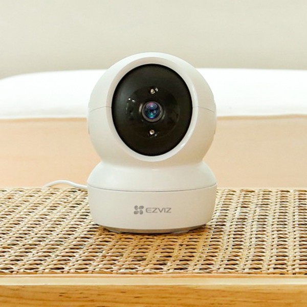 EZVIZ H6c Pan & Tilt Wi-Fi Smart Home Camera (CS-H6c-R105-8H8WF)